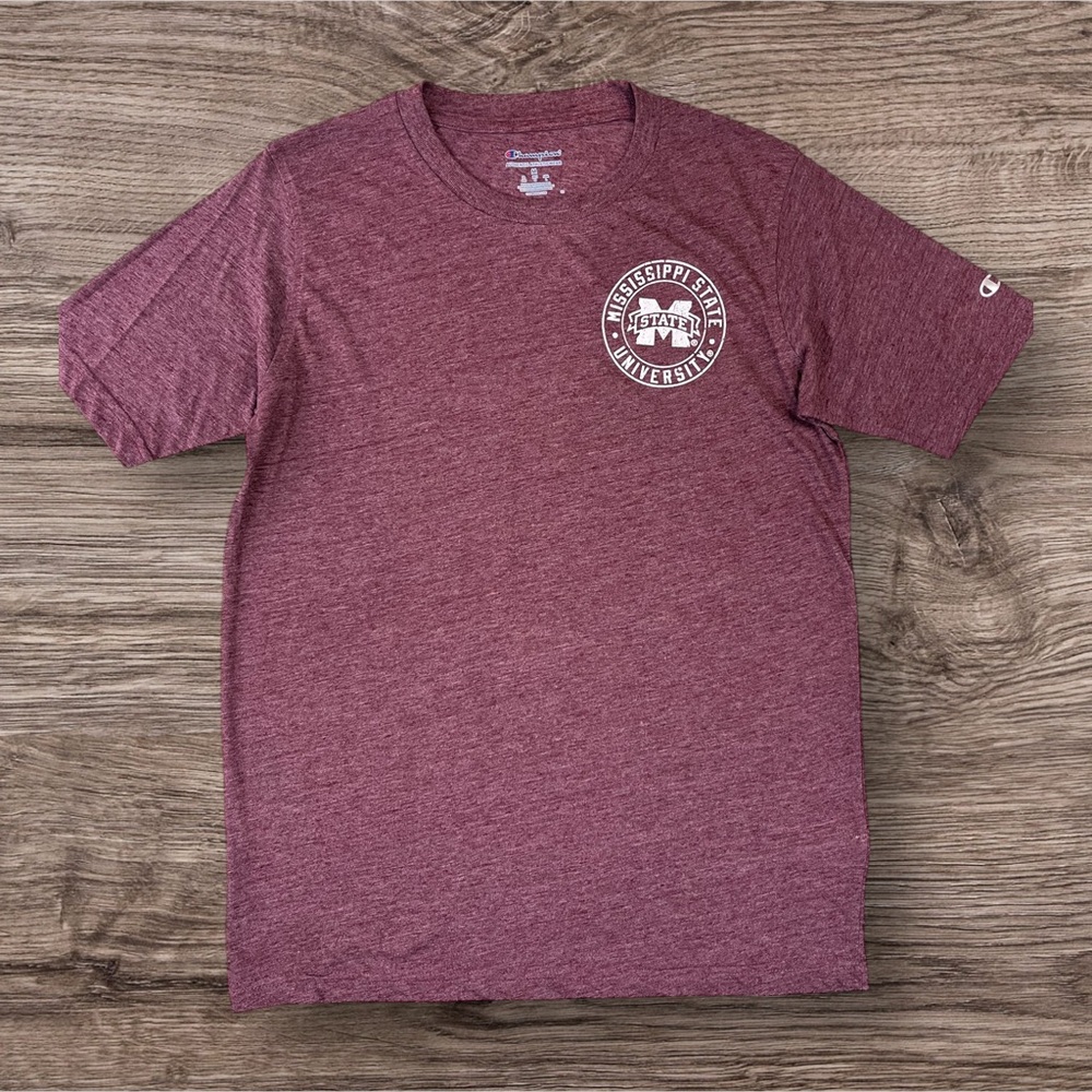 Champion Mississippi State Bulldogs Maroon T-Shirt. Size Small.